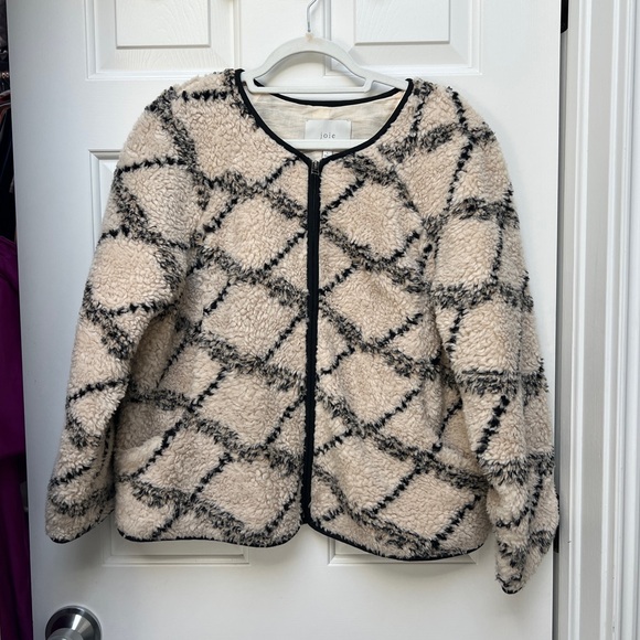 Joie Suzana Faux Shearling Jacket - Picture 4 of 5